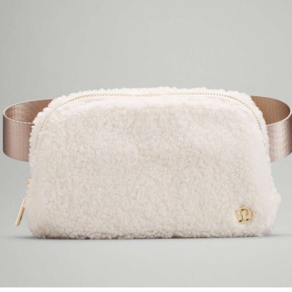Lululemon Fleece Everywhere Belt Bag light ivory